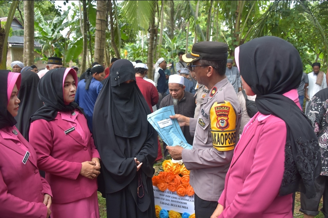 Begini Cara Polres Bulukumba Beri Penghormatan Terakhir Terhadap