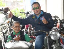 Ridwan Kamil Bonceng Legenda Hidup Pembalap Indonesia Keliling Kota Mataram, Ingatkan Kenangan Manis Tjetjep