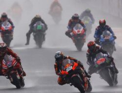 Hasil MotoGP Mandalika: Oliveira Menangi Drama Wet Race, Quartararo Kedua!