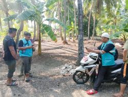 Sekcam Taka Bonerate Dampingi Tim Survei Lokasi Pembangunan PLTS