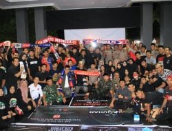 Di Bulukumba, Polisi-TNI Berbaur dengan Suporter dalam Doa Bersama untuk Korban Tragedi Kanjuruhan