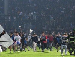 Kerusuhan Suporter di Kanjuruhan Malang, 127 Orang Tewas