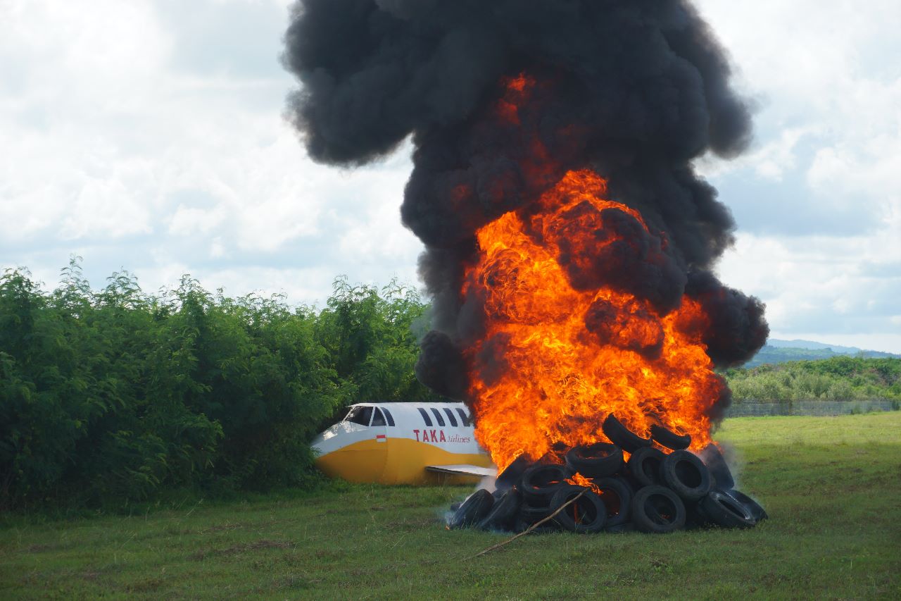Crash Landing di Bandara Aroeppala Selayar, Pesawat ATR 72-500 Terbakar