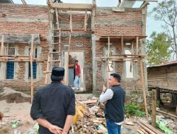 Ilham Azikin Salurkan Bantuan Bencana ke Warga Kayuloe dan Pa’bumbungang
