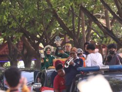 Piala Adipura Diarak Keliling Bantaeng, Ilham Azikin: Semua Desa Harus Punya Mitigasi Lingkungan