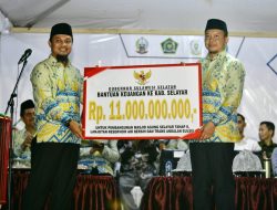 Gubernur Sulsel Serahkan Bantuan Keuangan Rp11 M untuk Pembangunan Masjid Agung Selayar Tahap II