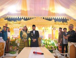 Gubernur Andi Sudirman Jadi Saksi Pernikahan Tumming-Nanda di Gowa