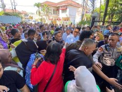 Tiba di Makassar, Nurdin Abdullah Disambut Haru Para Relawan dan Keluarga