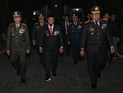 Gubernur Andi Sudirman Hadiri Apel Kehormatan dan Renungan Suci 78 Tahun Kemerdekaan Indonesia