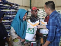 Bupati Selayar Lepas Penyaluran Bantuan Beras CPP Bulog untuk 11.514 KPM