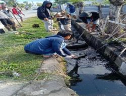 Satgas Dinas PUPR Masif Membersihkan Drainase Dalam Kota Sinjai
