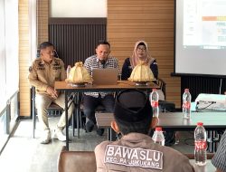 Bawaslu Bantaeng Bekali Panwascam Penanganan Pelanggraan Logistik