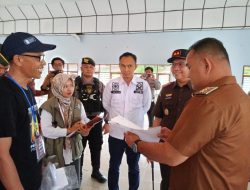 Pj Bupati Sinjai Bersama Forkopimda Pantau Pelipatan Surat Suara