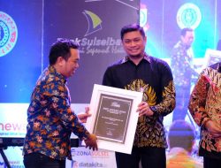 Peduli Media, Adnan Raih Penghargaan SMSI Sulsel Award 2023