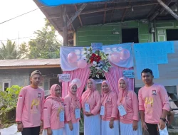 KPPS Tampil Unik dengan Seragam Sekolah dan Baju Pink Lambang Kasih Sayang