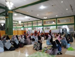 Masyarakat Padati Buka Puasa Pengurus Masjid Agung Bulukumba