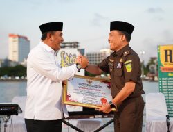 Leonard Simanjuntak Pamit Pindah Tugas, Pj Gubernur Sulsel Berikan Penghargaan