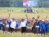 TNI AL Ajak Amran Sulaiman Tanam Padi di Lampung