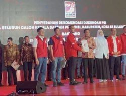 Putra Jokowi Serahkan Rekom PSI ke Ilham Azikin-Nurkanita Kahfi untuk Pilkada Bantaeng