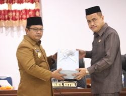 Pemkab Bantaeng Serahkan Ranperda LKPJ APBD TA 2023 