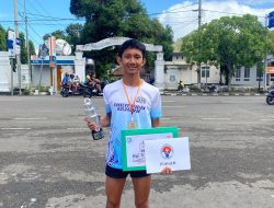 Nandar Siswa SMAN 17 Juara 1 Atletik Lari Tarkam