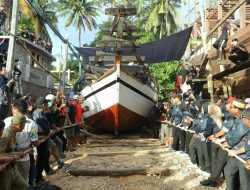 Ritual Annyorong Lopi: Simbol Kebersamaan dan Etos Kerja