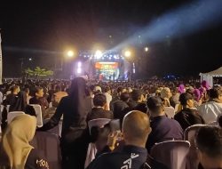 Malam Puncak Festival Pinisi XIV: Ribuan Masyarakat Padati Pantai Merpati