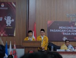 Program Strategis Paslon JADIMI Seragam Gratis Bagi Pelajar