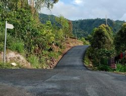 Pengaspalan Jalan Disambut Gembira Warga Kahayya