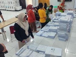 Pengepakan dan Distribusi Logistik Pilkada Diawasi Ketat Bawaslu Bantaeng