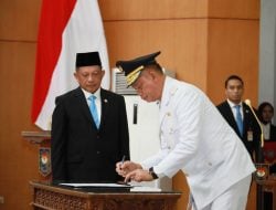 Gantikan Prof Zudan, Prof Fadjry Jufry Resmi Jabat Pj Gubernur Sulsel