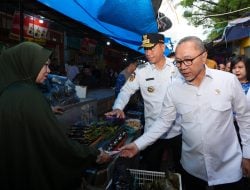 Gubernur Sulsel Dampingi Dua Menteri Tinjau Harga Kebutuhan Pokok di Pasar