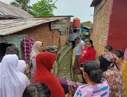 BREAKING NEWS: Seorang Anak Kecil Diduga Hanyut di Saluran Air Jalan Durian Bulukumba, Pencarian Masih Berlangsung