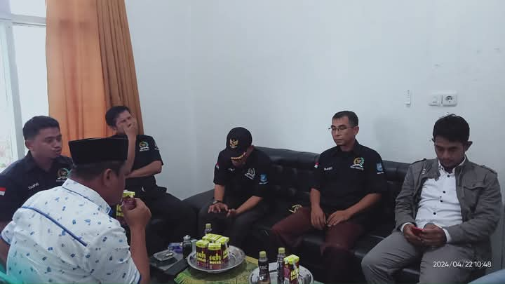 Rapat koordinasi antara BPD dan Kades Tamatto terkait jadwal penjaringan perangkat desa.