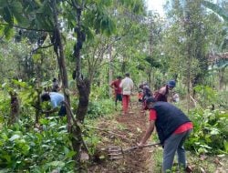 Tingkatkan Kesejahteraan Warga, Pemdes Benteng Palioi Rintis Jalan Tani