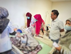 Alami Penyakit Kulit, Pema Gowa Bawa Daeng Rannu dan Zaenab ke RSUD Syekh Yusuf