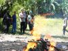 TNI-Polri Kembali Bongkar dan Bakar Arena Sabung Ayam di Kabupaten Gowa