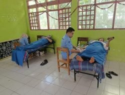 PKK Bontotiro Pokja IV Bakti Sosial Donor Darah dan Sunatan Massal di SMAN 4 Bulukumba